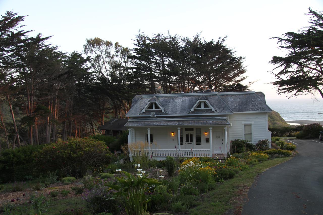 Elk Cove Inn & Spa Exterior photo